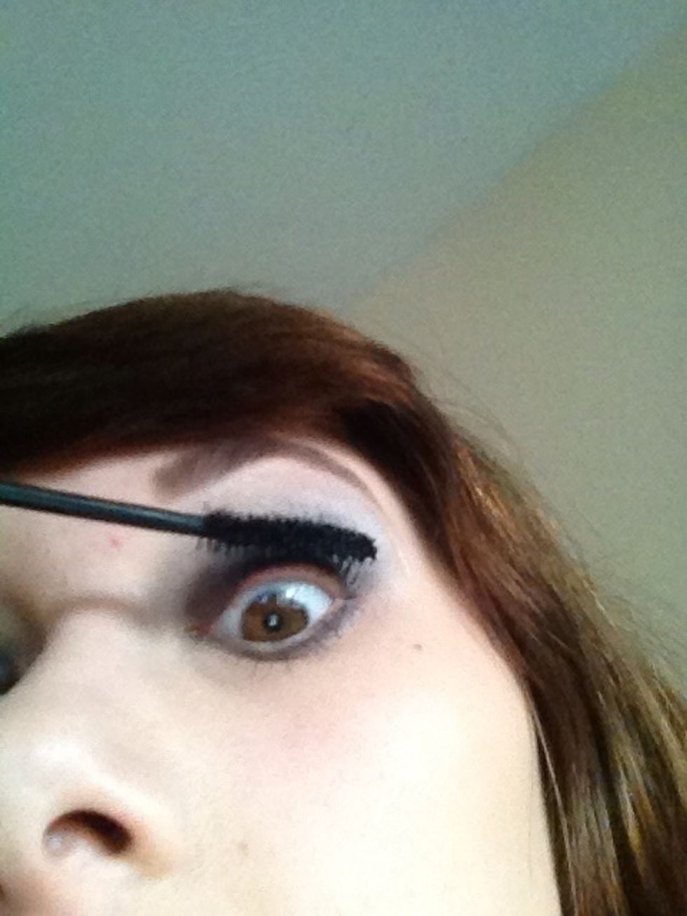 Apply mascara to curled eyelashes