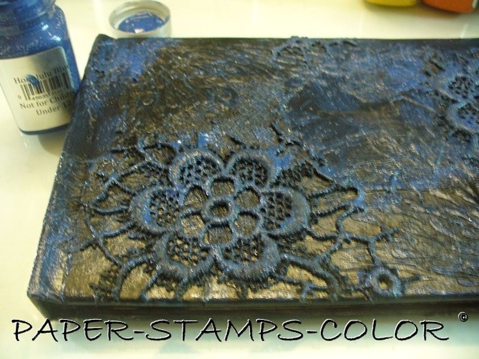 Apply the second blue, Honolulu Sorbet.