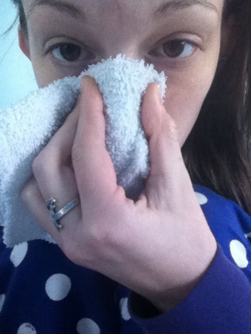 Apply to your nose for 30 seconds to a minute. Exfoliate gently, exposing the pores.