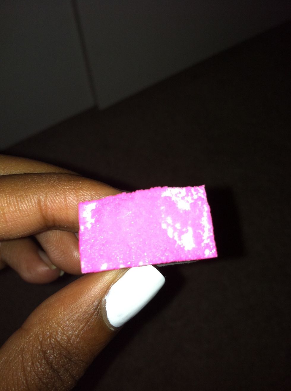 Apply your desired nailpolish color to the sponge.