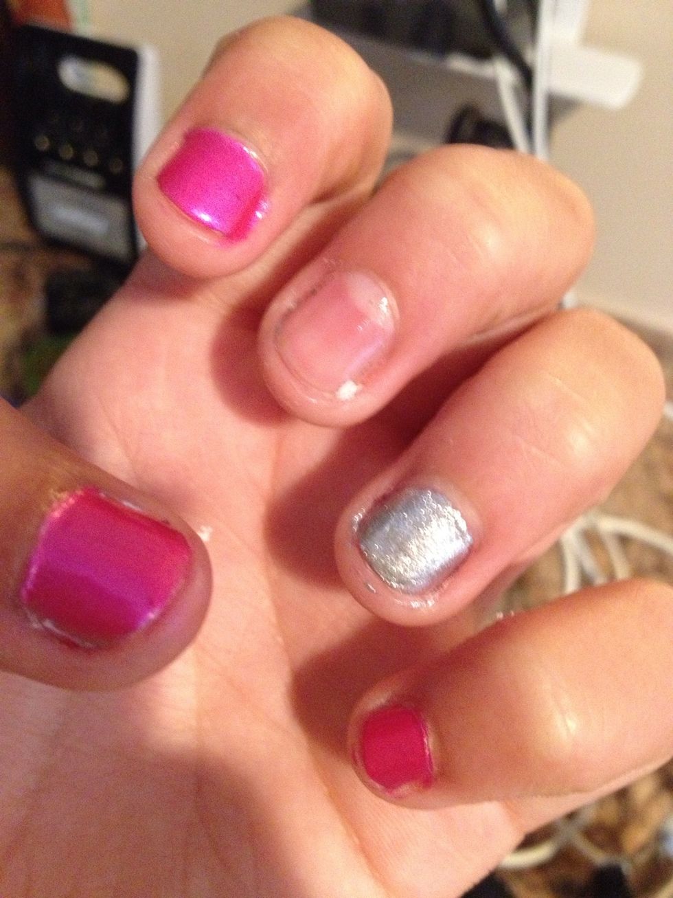 Apply your sparkly silver to your ring finger.