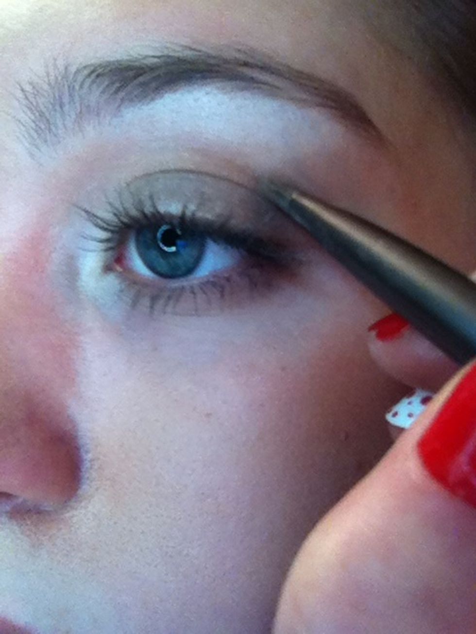 (Applying it to the crease)