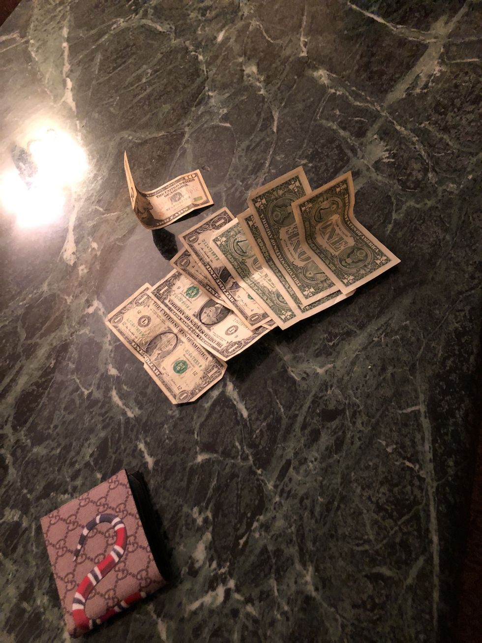 Apueste todo su dinero.