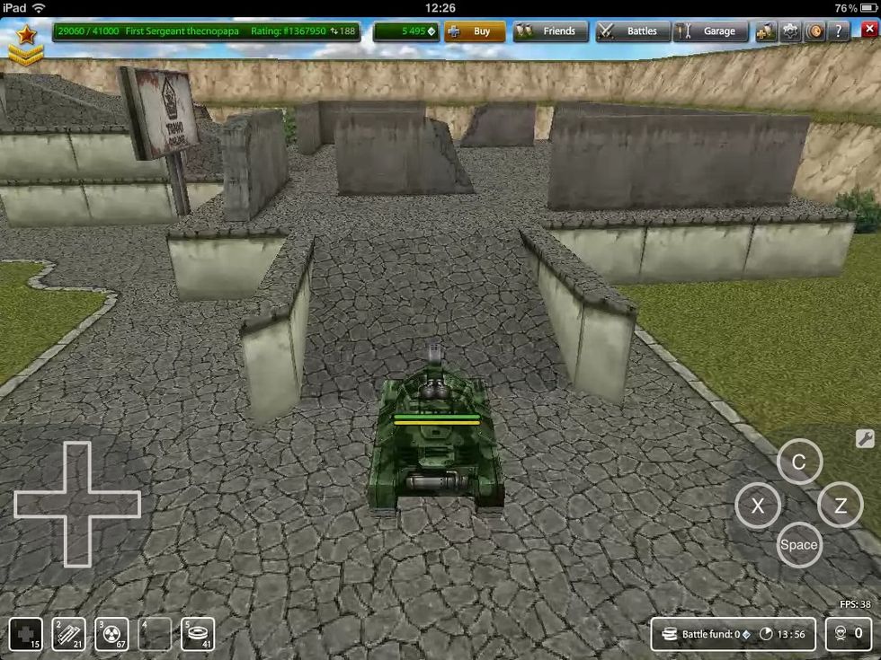 Ara nom\u00e9s et queda jugar.