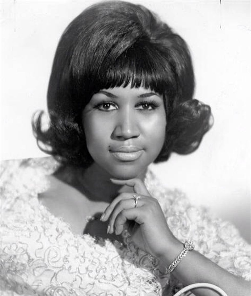 Aretha Franklin \u00e9s una cantant de soul i godspell. Va n\u00e9xer el 25 de mar\u00e7 de 1942 a Memfis. En aquesta imatge es veu Aretha Franklin de jove.