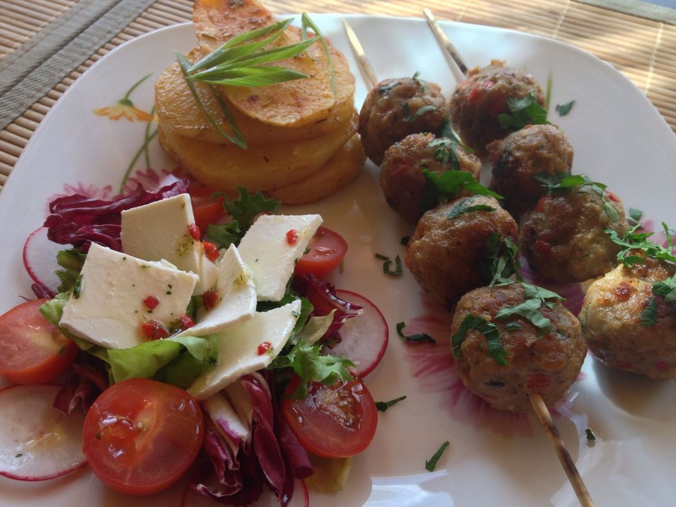 Arrange and eat ;)