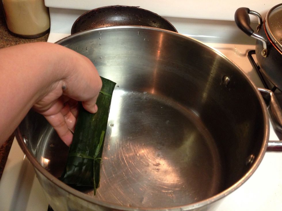 Arrange you uncooked sticky rice