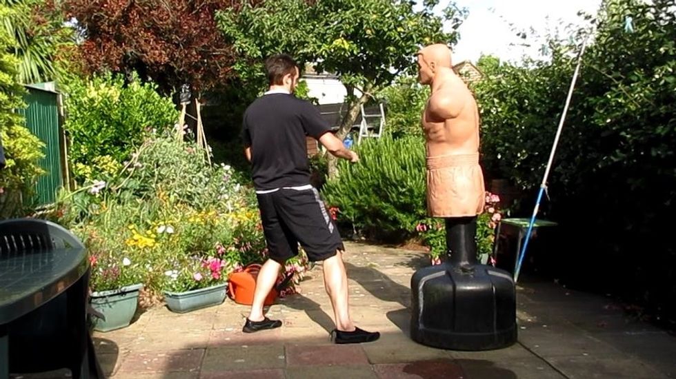 As both feet land to the ground make sure your weight is centred, the knees slightly bent and apart, and the chest is elevated. Once again, this posture automatically maximises balance, and posture.