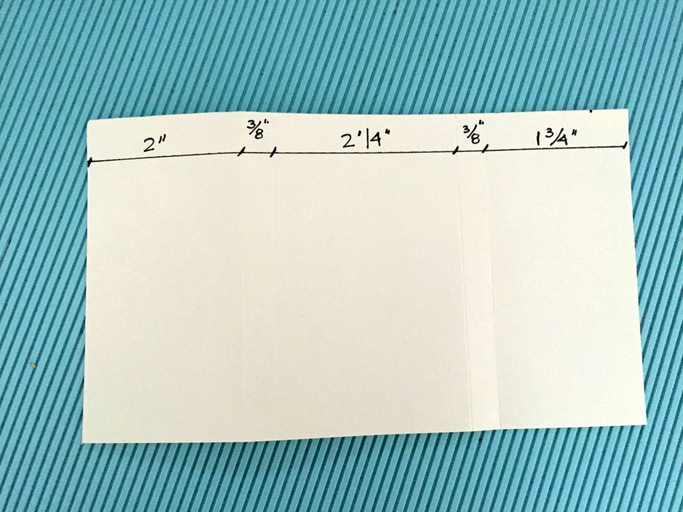 As I said this candy measures (4" x 2 1/2" x 3/8") and I'm going tu cut my paper (7" x 4 1/4") then Score (2"- 2 3/8" - 4 3/4" - 5 1/8")