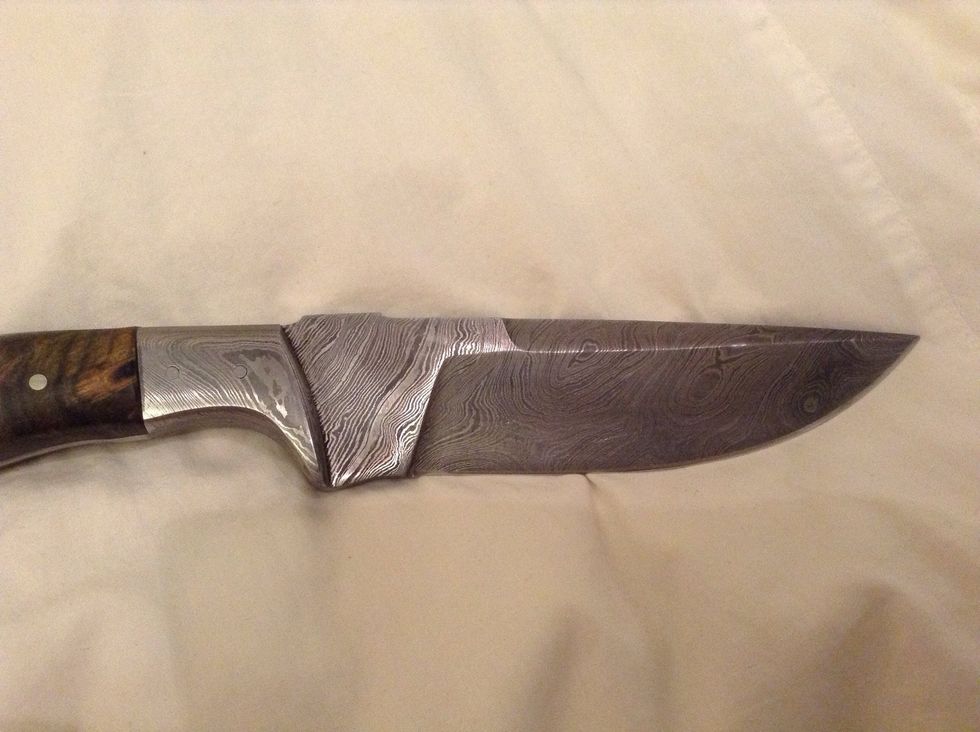 As requested, a closer view of the Damascus pattern.