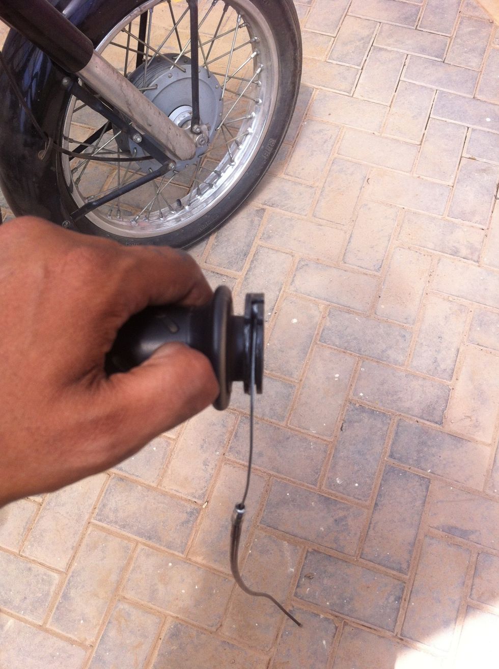 As shown in picture, apply grease at this point if you want lubrication.