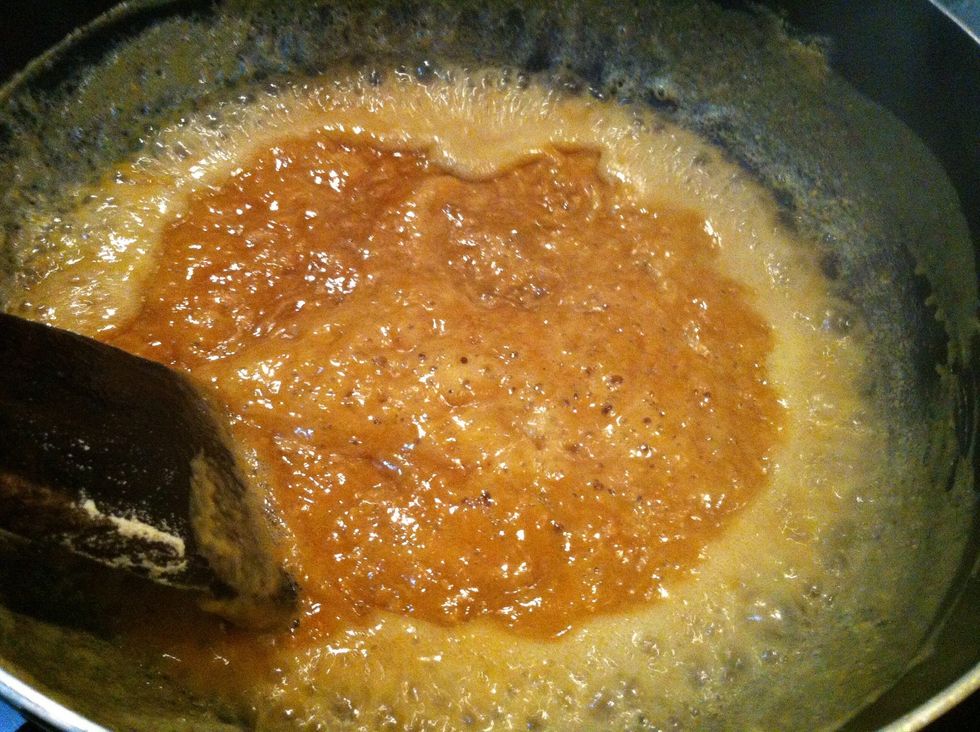 as soon as u feel strong aroma (strong means strong) and it starts changing its color add your sugar syrup instantly