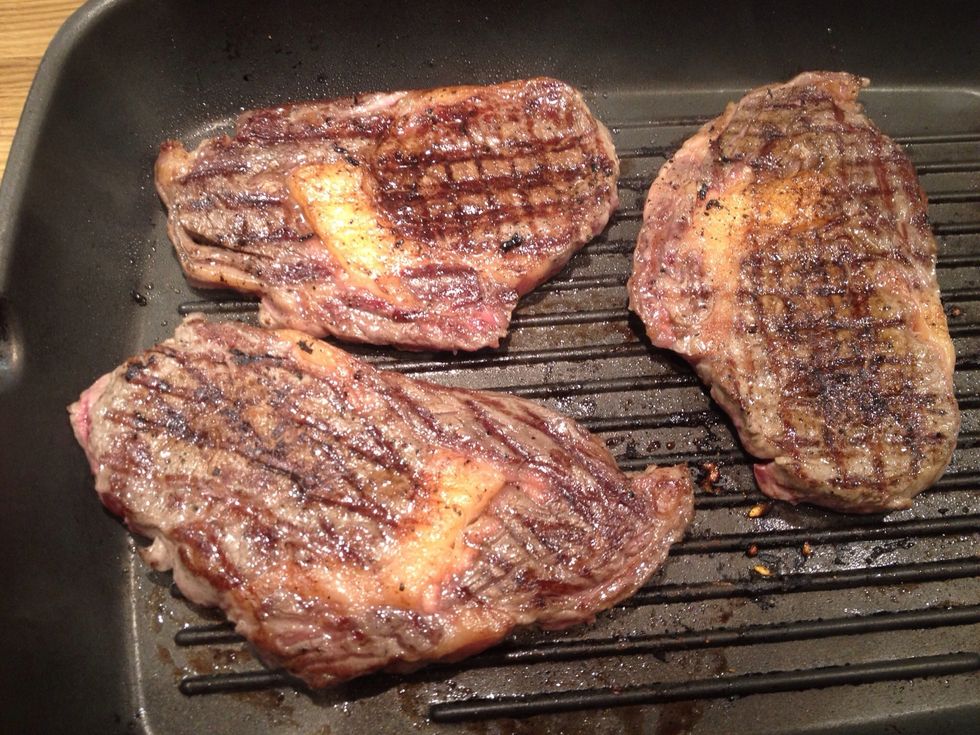 As these are quite thin steaks I grilled them on a very hot grill for about 1-2 mins in each side until they were medium rare