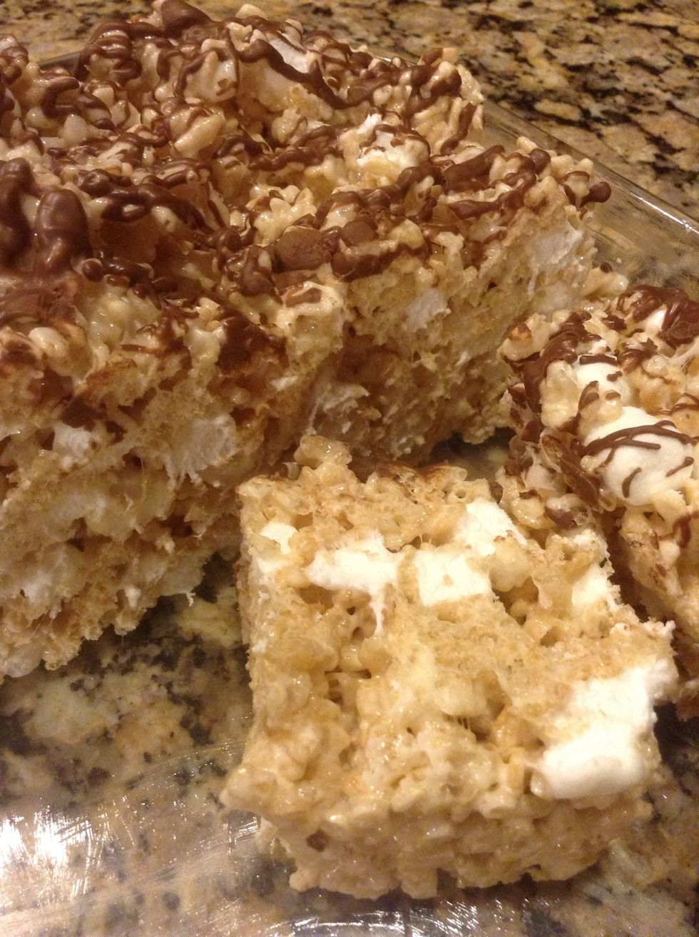 As you can see the when you cut them the marshmallows are all through the squares..very large servings :)