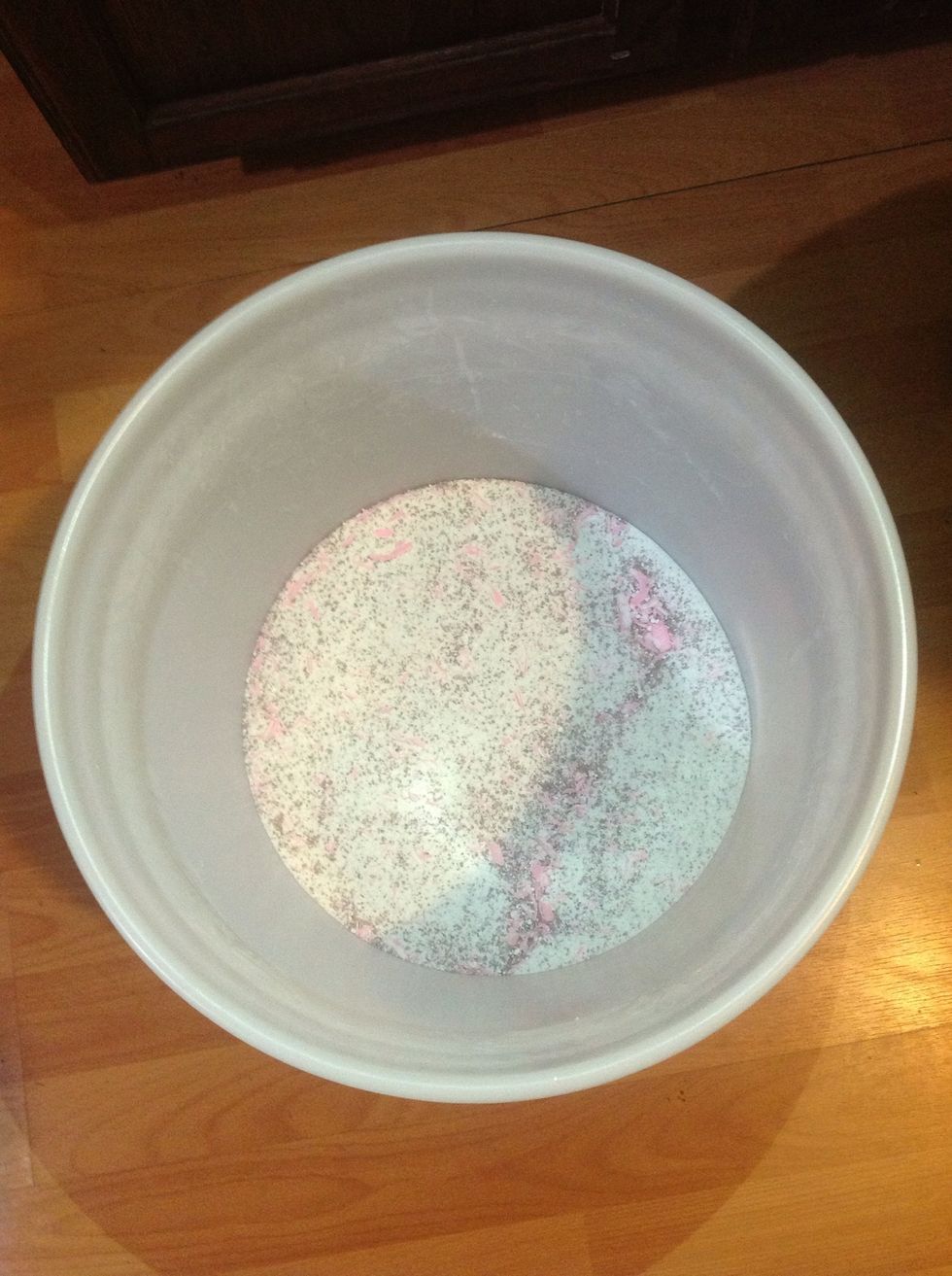 As you stir you will notice a mixture of different colors and a great smelling scent \ud83d\udc43