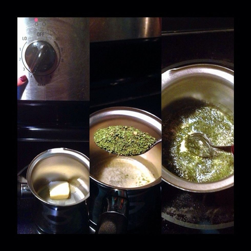 Aside, put in low heat some butter in another pan. Once butter is melted add the mint, and mix them together. This will not take more than a minute, so be careful not to burn the butter.