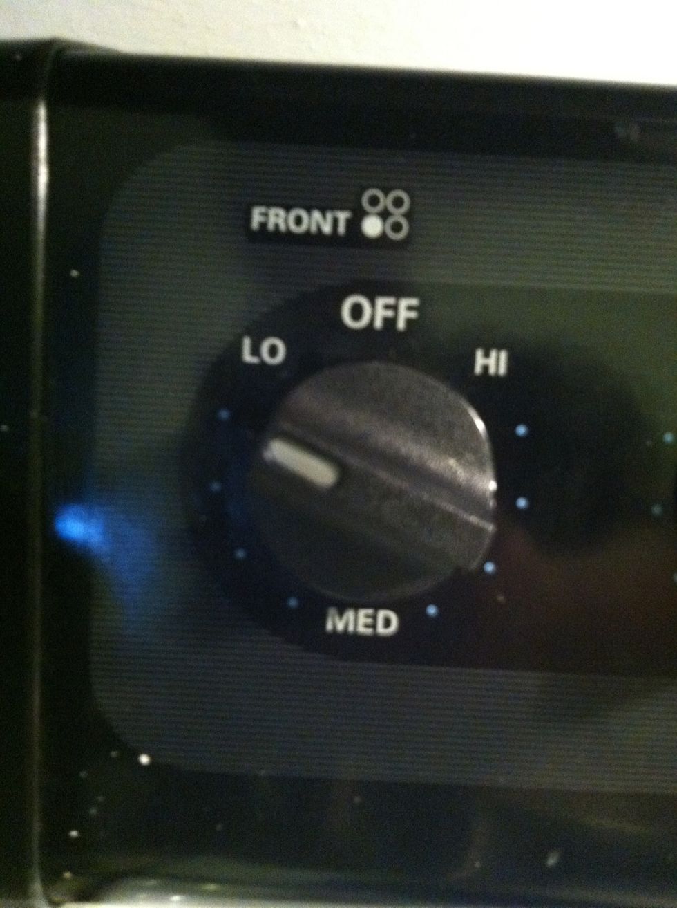 At choosing a pan (DO NOT PUT ANY THING IN IT YET!, no oil!) Turn the burner to the lowest setting. To allow the pan to slowly warm up