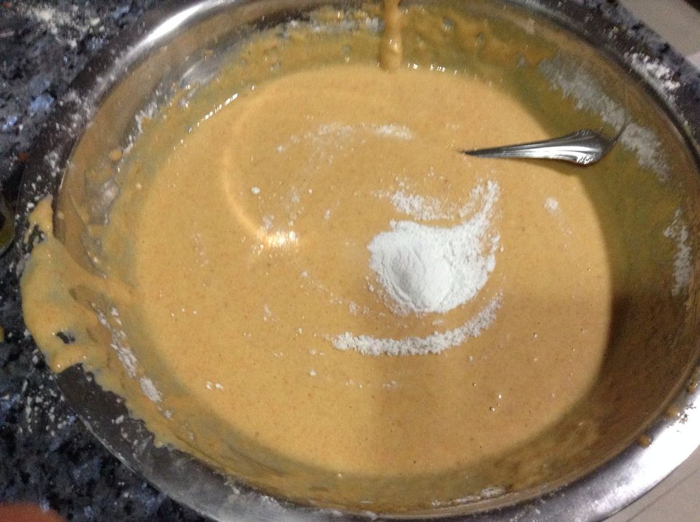 At last, add the baking powder and mix.