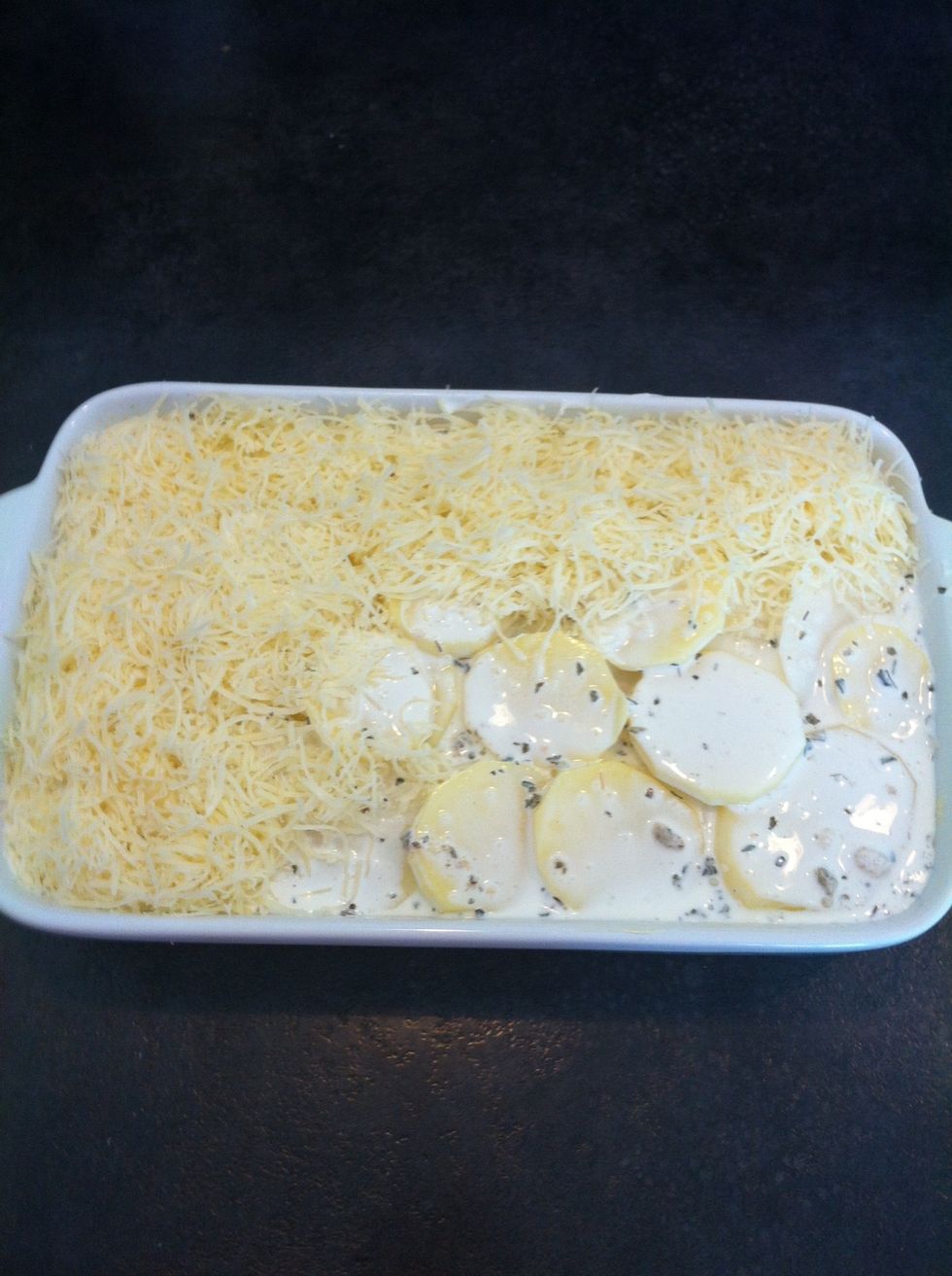 At the end, top it with the grated cheese and put it in the oven at 200\u2022C (400F) and leave it about 45 mins.
