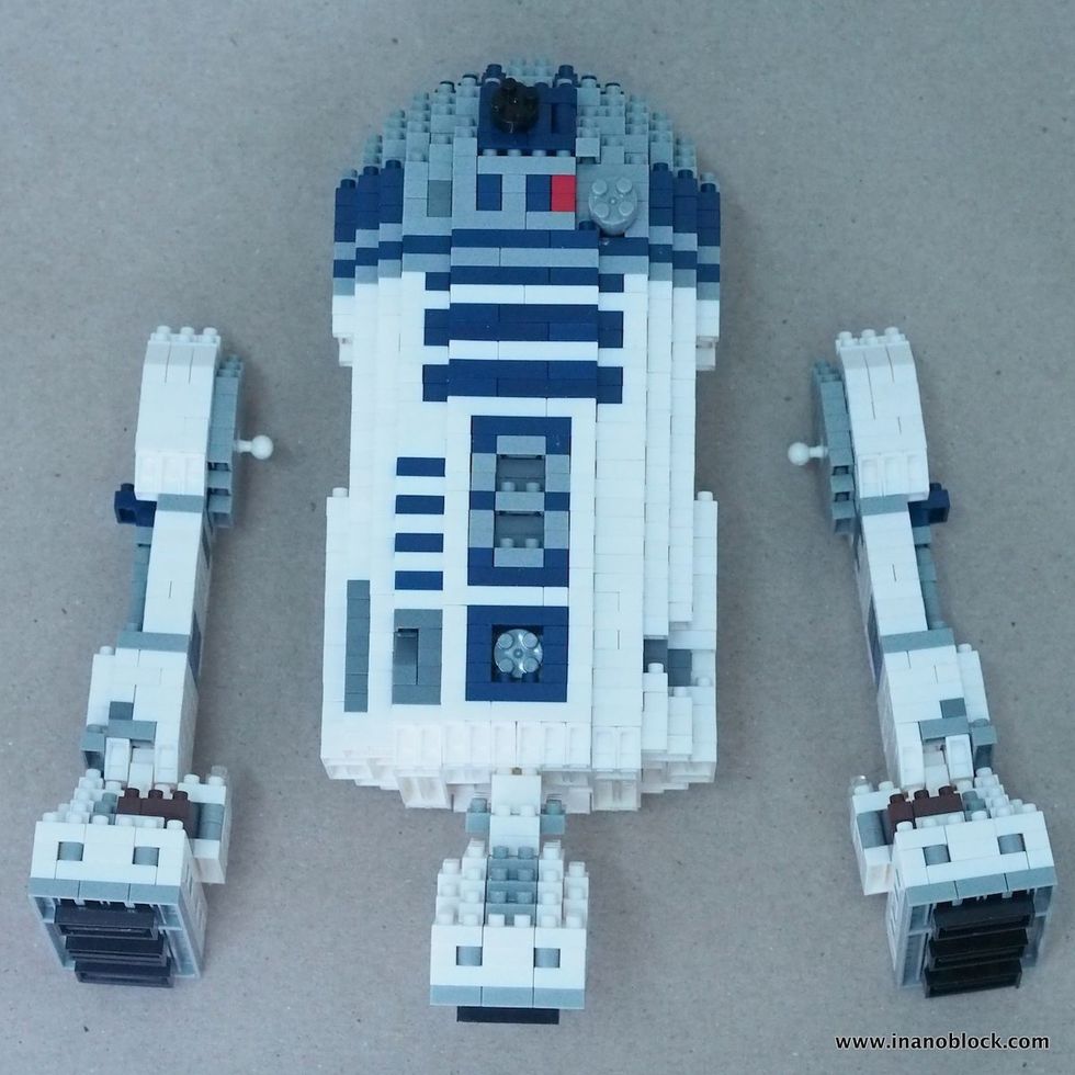 Attach Left and Right Leg to Body