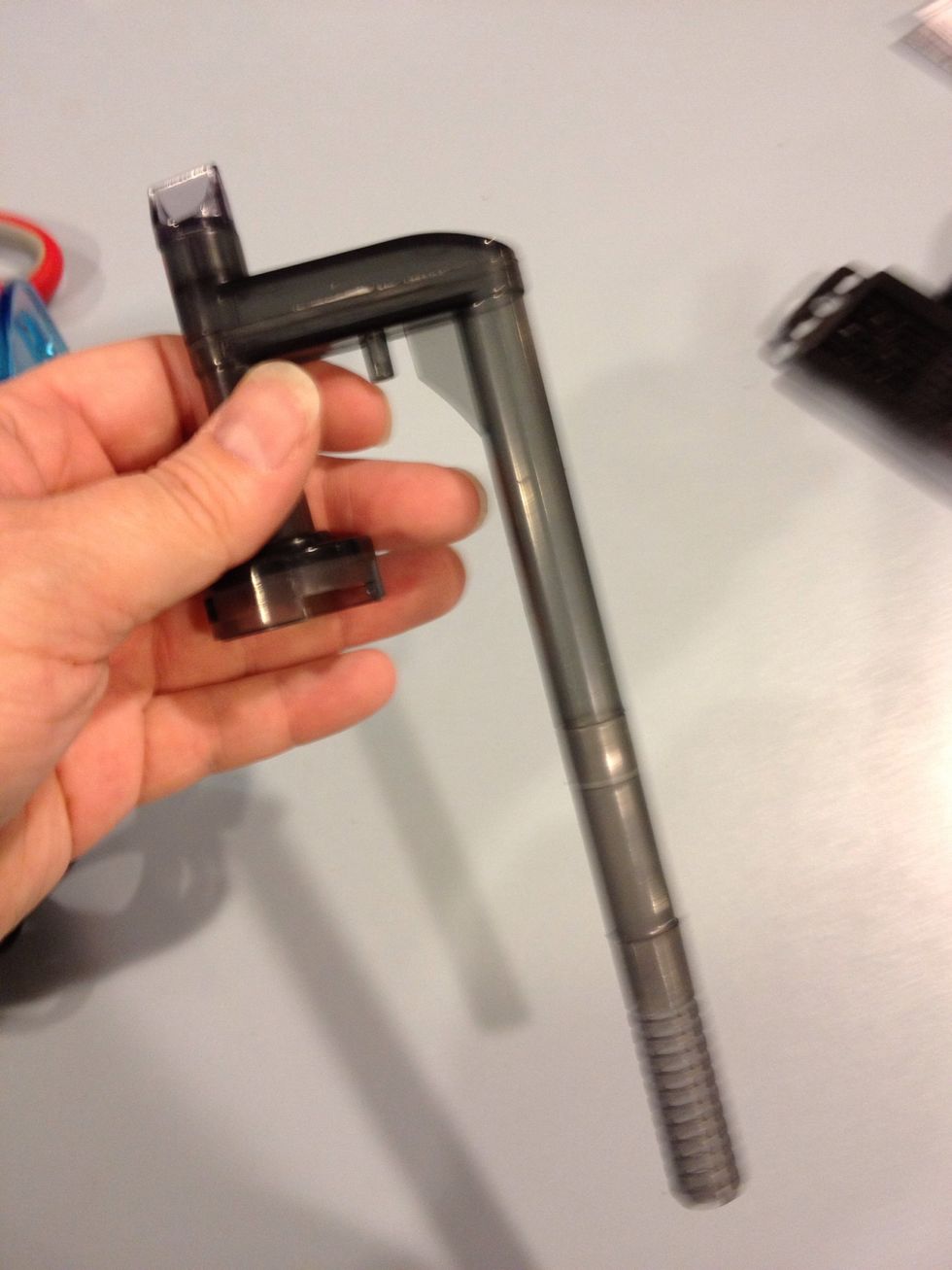 Attach the extension tube.