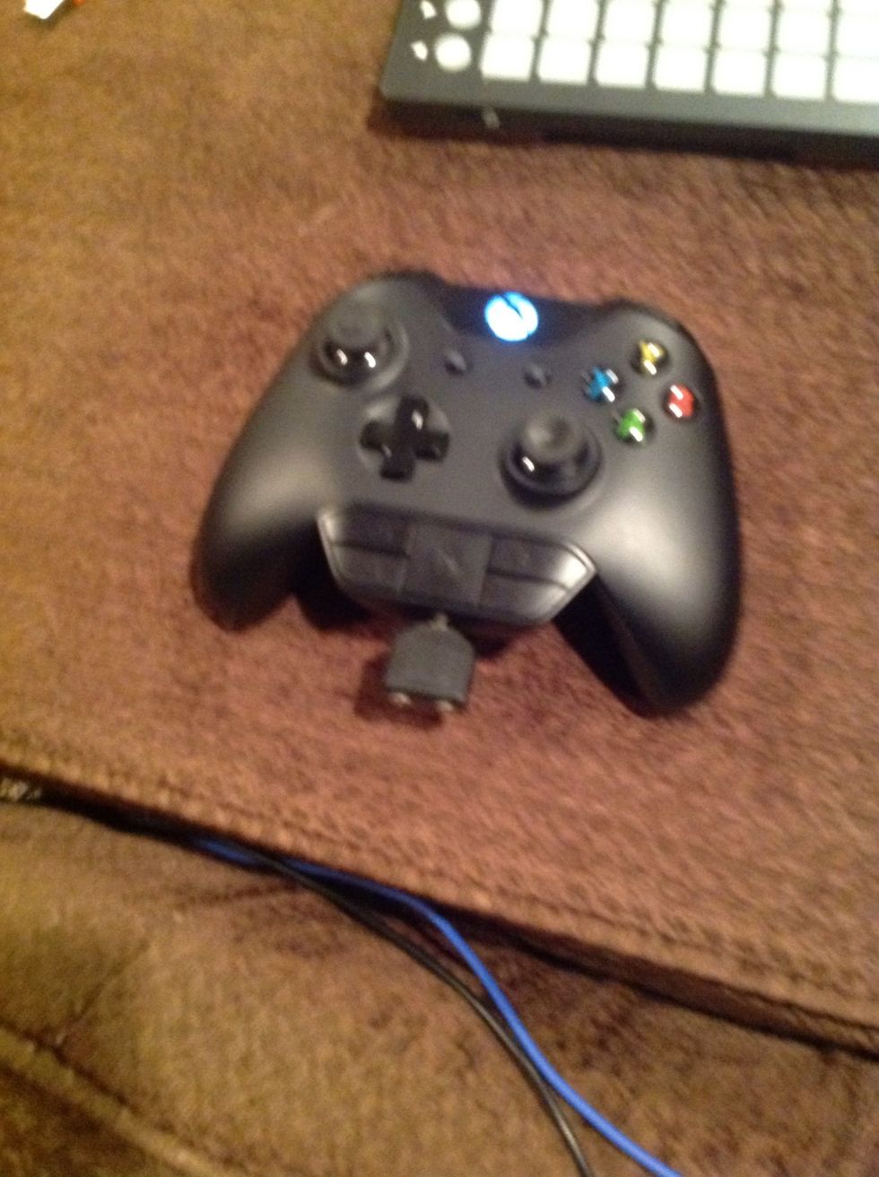 Attach the splitter to the adaptor