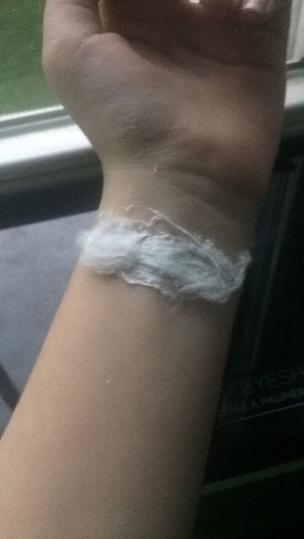 Attach to your wrist with liquid latex.