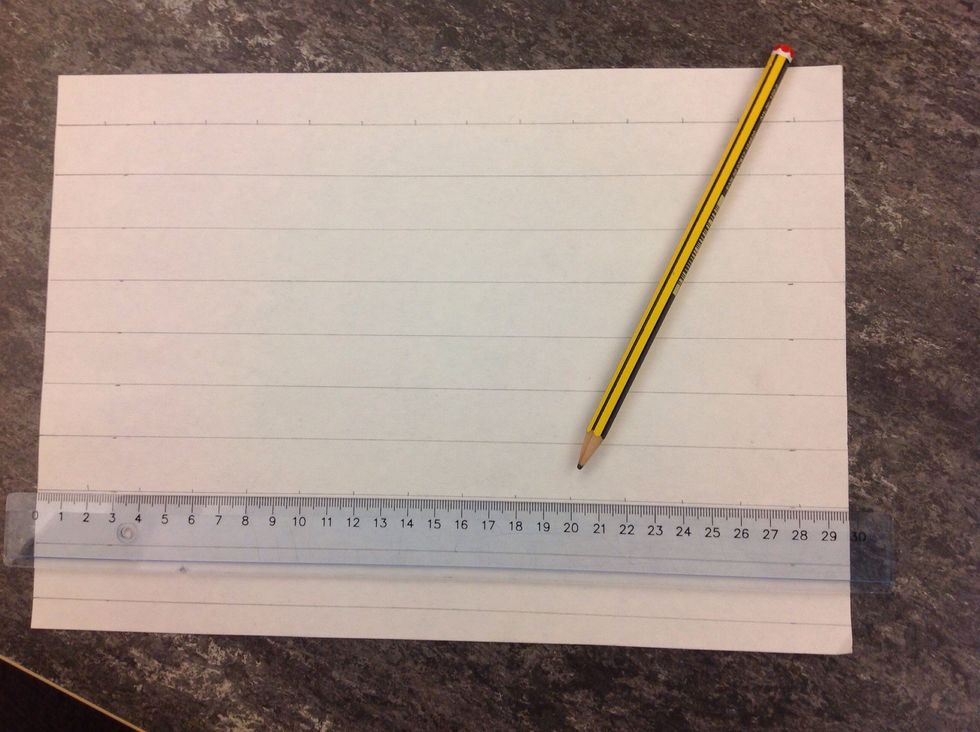 B\u00e5de uppe och nere, s\u00e5 att du kan dra mellan linjerna! Make the marks both at the top and bottom, you have to be able to draw lines between them.
