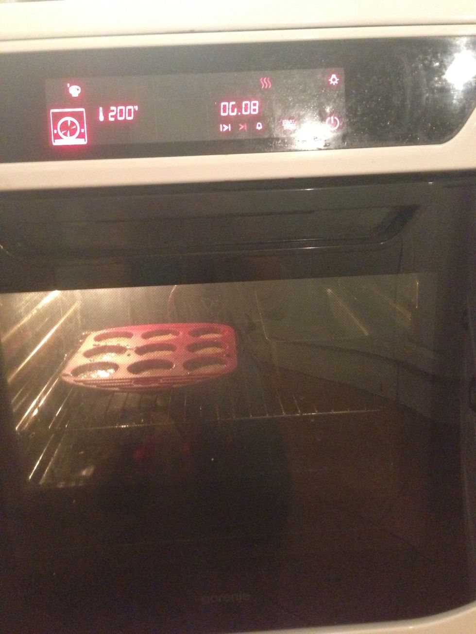 Bake at 200 \u00b0 C for approx. 20 minutes. Let it cool on a wire rack. \u2764