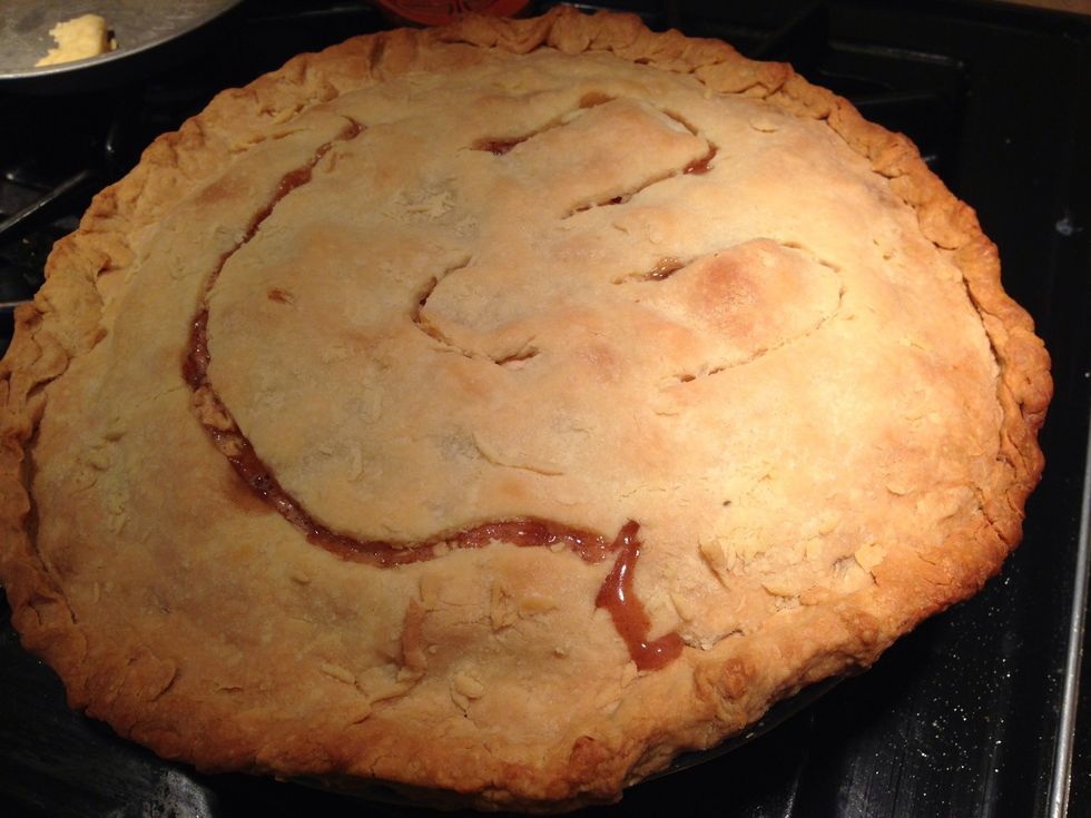 Bake at 425\u00b0F for 25 minutes. Then turn oven down and bake at 350 for another 20+ minutes. Crust should be golden and filling should be bubbly when done. Enjoy with Tillamook Vanilla Bean ice cream.