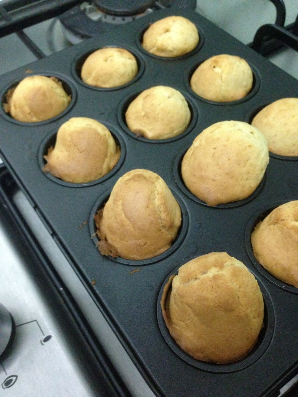 Bake for about 20 mins at 180c until the top is firm and brown. Leave it to cool