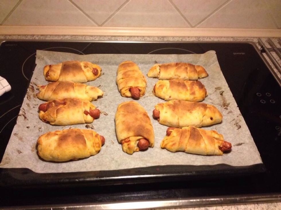 Bake in the middle of the oven (250 C) for about 10 minutes