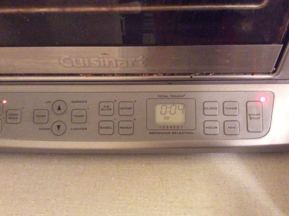 Bake on 350 degrees Fahrenheit for 4 minutes