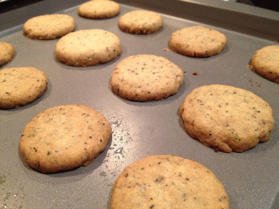 Bake on 375F for 18 minutes until golden brown. Yield 15 cookies.