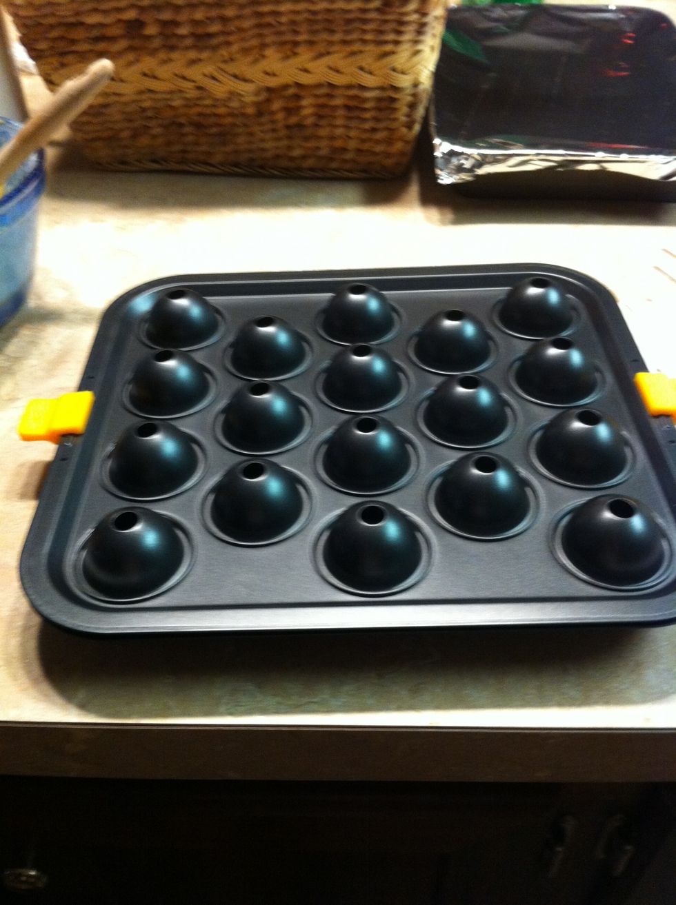 Bake pops according to box, make sure you use the cupcake cooking time.