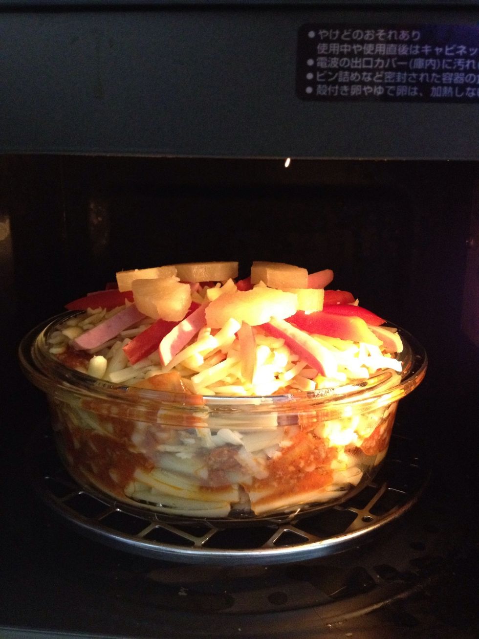 bake under 200 degrees for 20minutes. i dont have a luxurious oven ( T_T)\uff3c(^-^ ).
