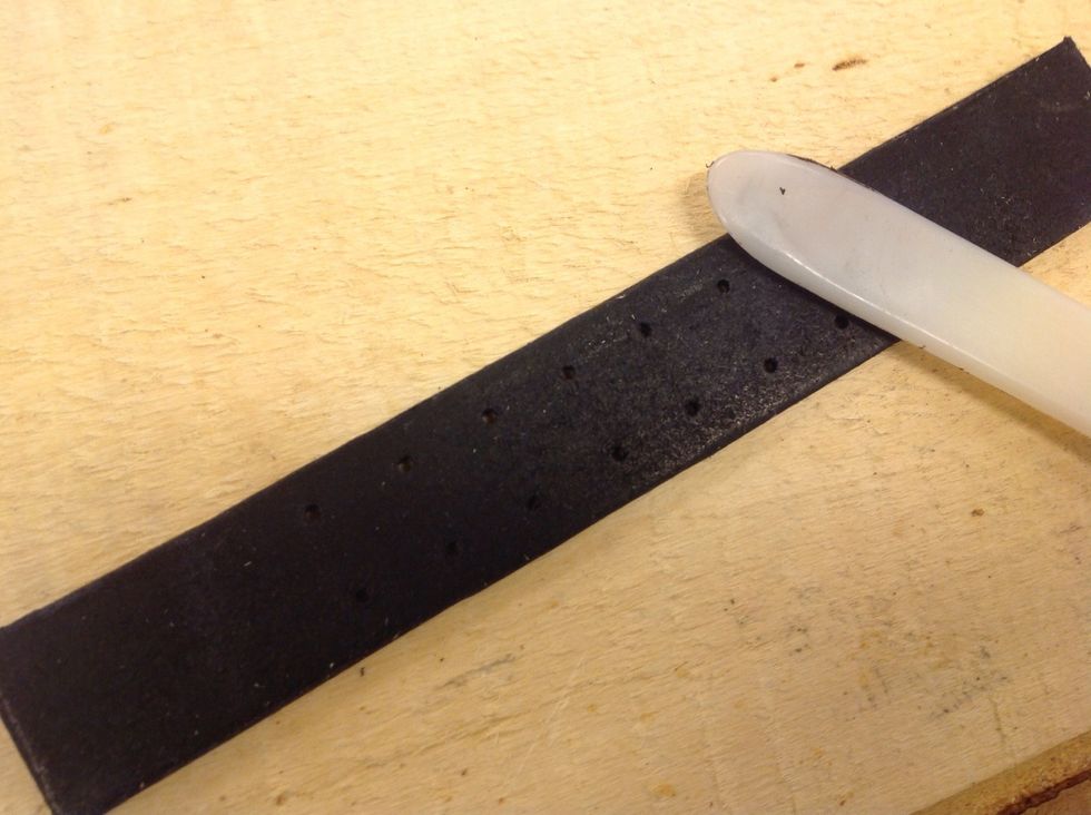 Baksidan ska bli sl\u00e4t och glansig.