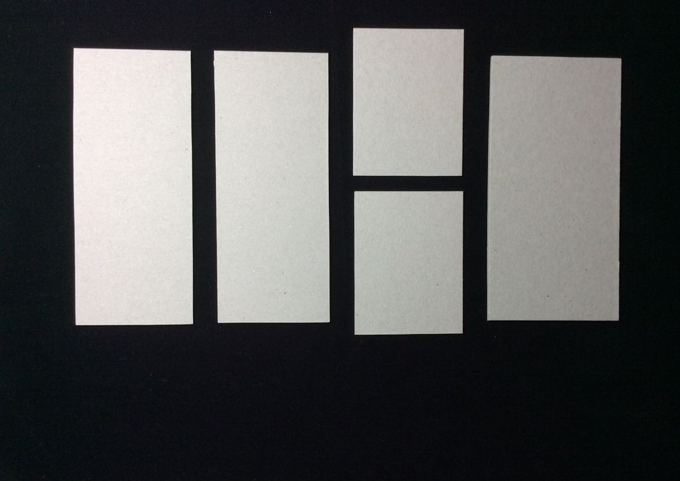 BASE : cut two heavy chipboard at 6 x 2 1/2 and one at 3 x 6 inches. Cut two medium chipboard at  3 1/4 x 2 1/2 inches.