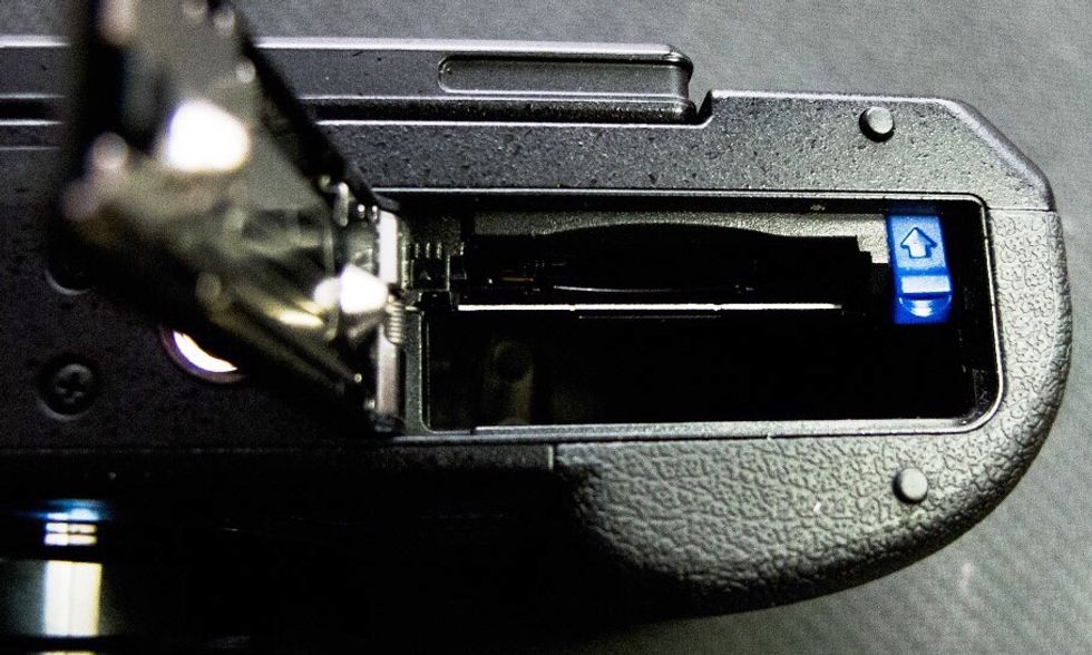 Battery slot