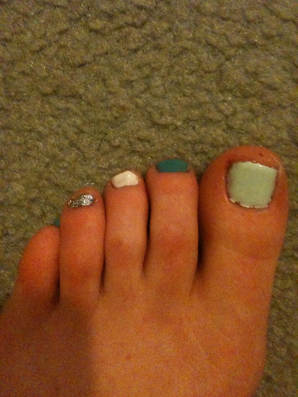 Be creative mix up the sequence of the colors. Then do the other foot!