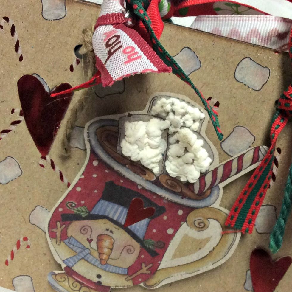 Be sure to add ribbons to your rings at the top of your recipe album.