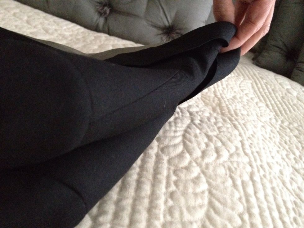 Be sure to dimple the collar in the center with a light tap so that it does not buckle outward.