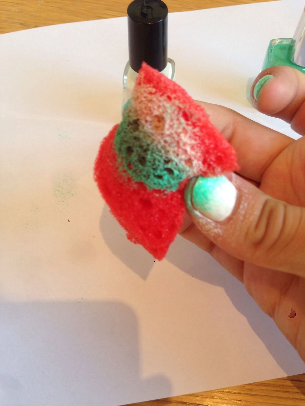 Be sure to take the right color up, so your nails will be alike.