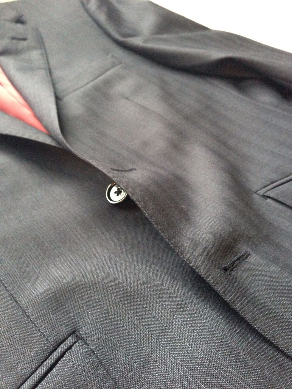 How to fold a suit coat or blazer (for travel) B+C Guides