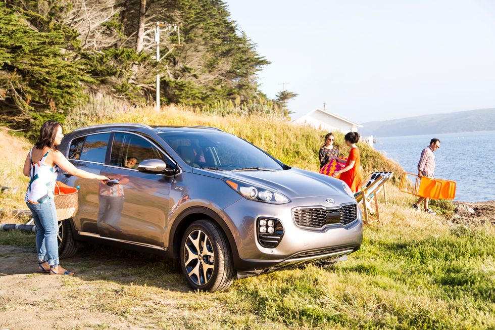 Beach days are upon us and we couldn\u2019t be happier. So we\u2019ve teamed up with Kia to show you how to BBQ like a pro while enjoying an ocean sunset.