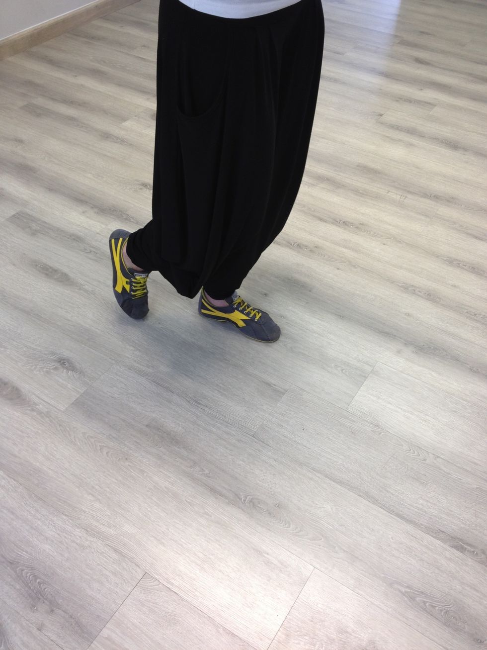 Beat 6 rock your weight onto left foot