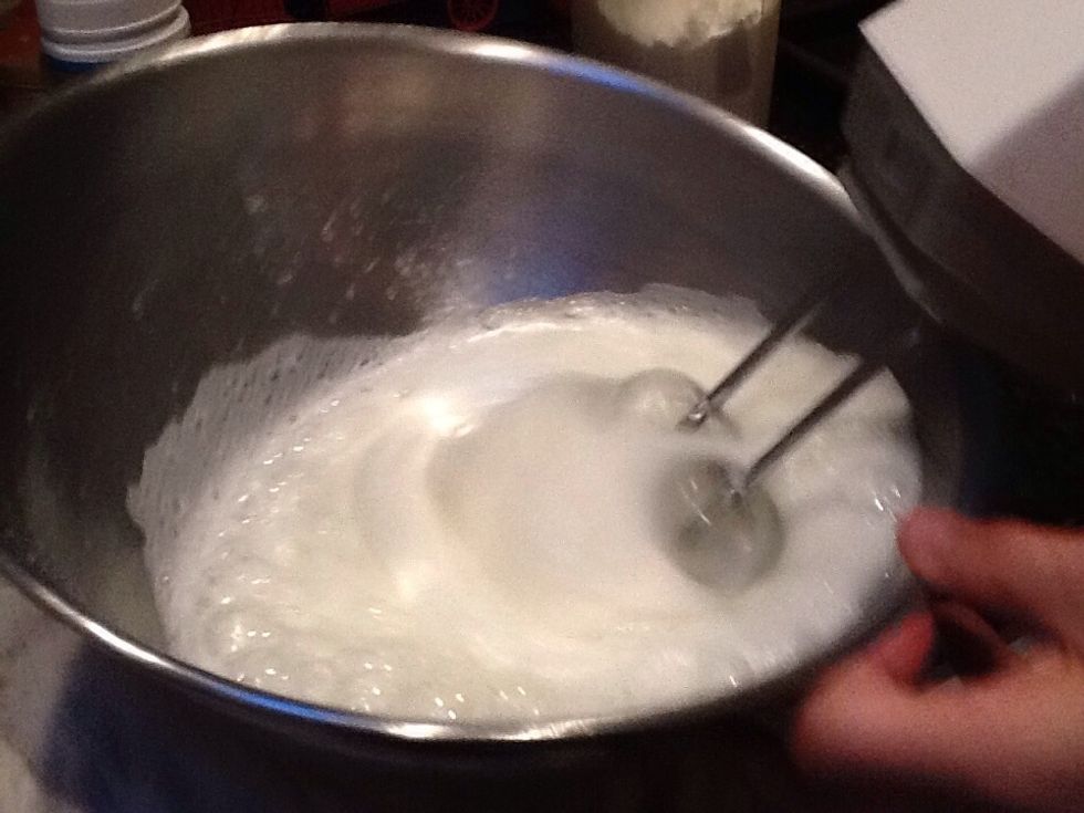 Beat the egg white until peak form