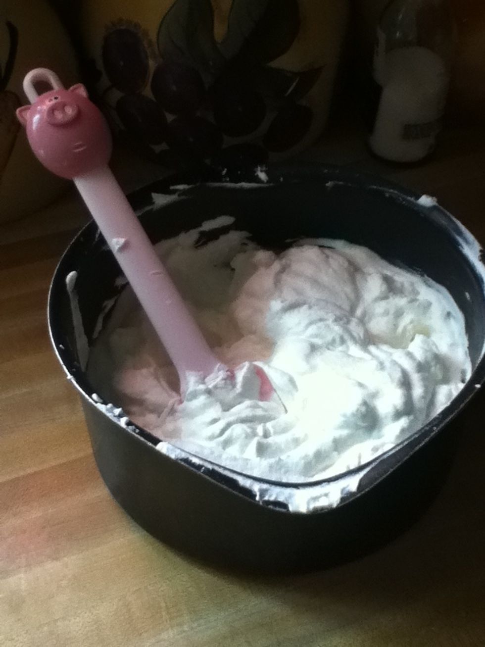 Beat ur whipped cream till it looks like this