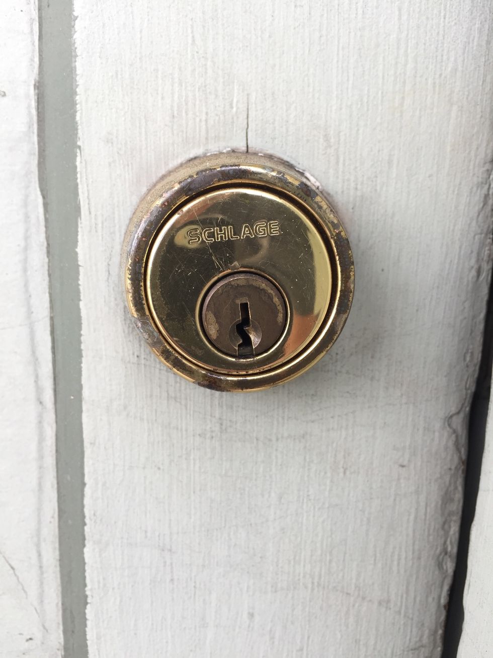 Before attaching our Smart Lock we will need to remove the back of our lock. Unfortunately, doing so will cause the front of the lock to become insecure.
