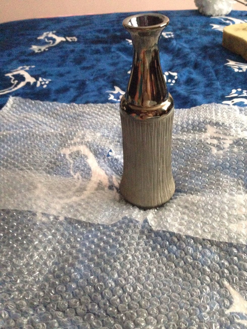 Before shot of the vase